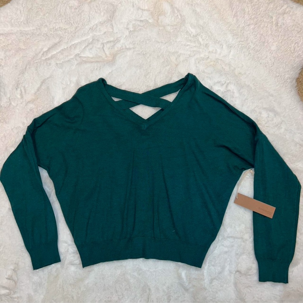 Sweater cross back